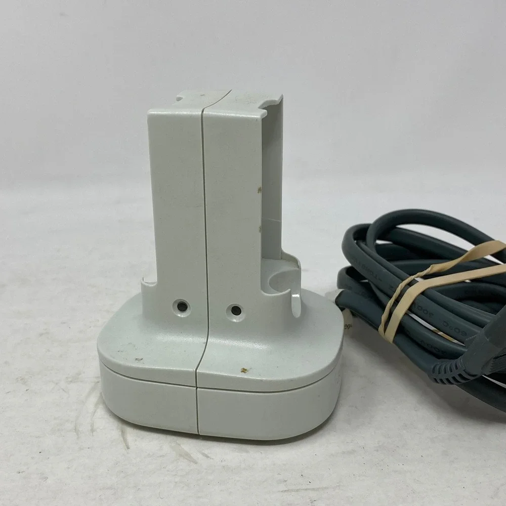 Microsoft Xbox‎ 360 Quick Charge Kit White Battery Charger Dock with AC Cord